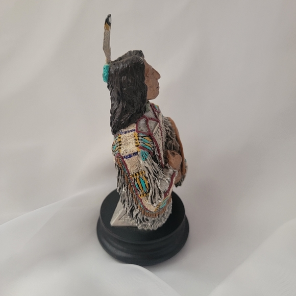 Chief Red Cloud Pewter Bust - Picture 3 of 8